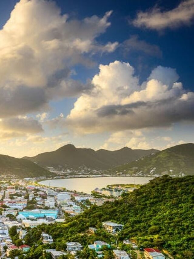 “3 Must-Visit Caribbean Paradises: A Virtual Escape to Sint Maarten”